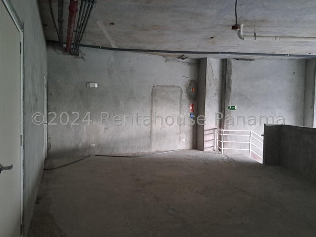 Exclusive Commercial Property